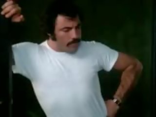 Hívás lányok de luxe 1979 -val brigitte lahaie: ingyenes szex videó 27