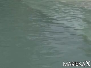 Mariskax – שלישיה מזיין ב ה lawn: חופשי הגדרה גבוהה xxx סרט 04