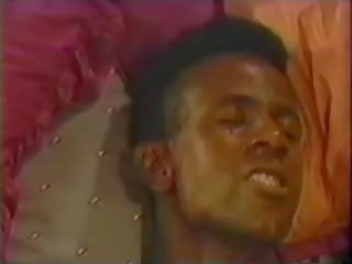 Dunkelhäutig ayes - blackman 1989 jamie gillis sean michaels